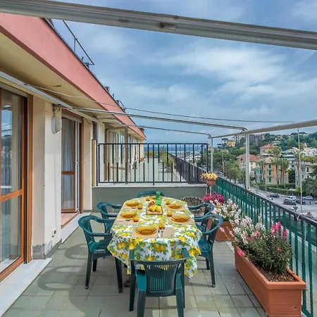 Casa Carla Relax Con Terrazza A Apartment Rapallo